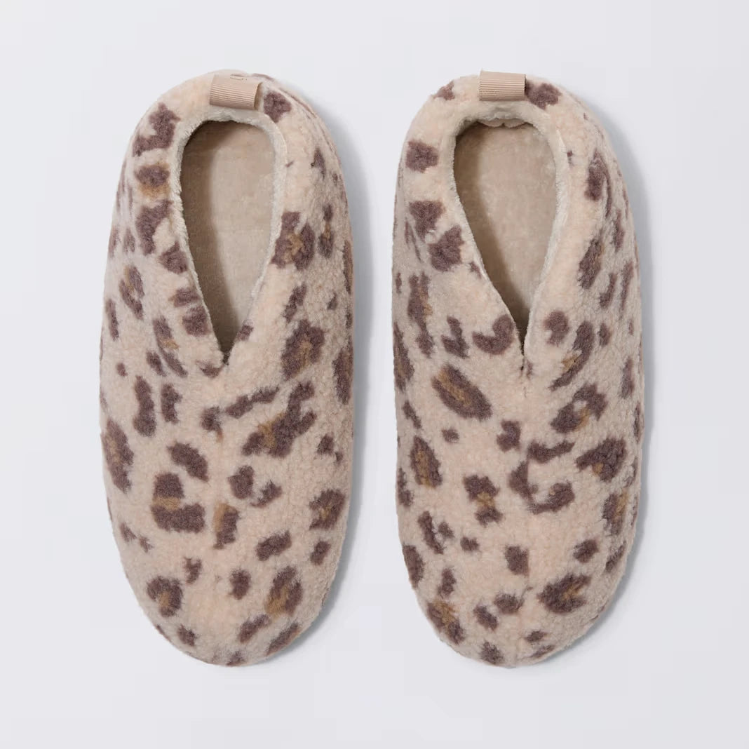 Women's Cabin Bootie Slipper - US 1384