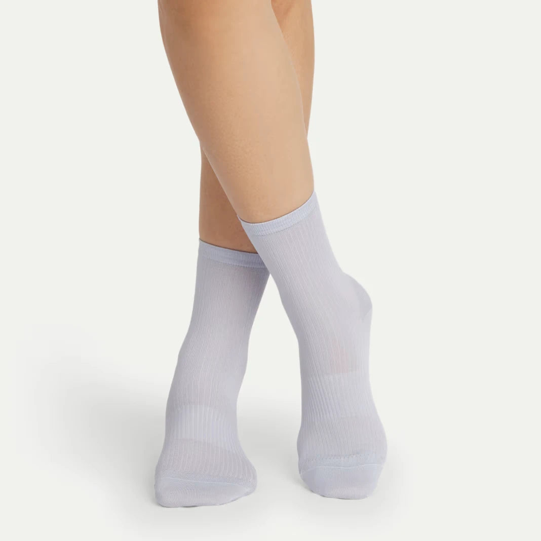 Women's Featherweight Rib Half Calf Socks - US 5617