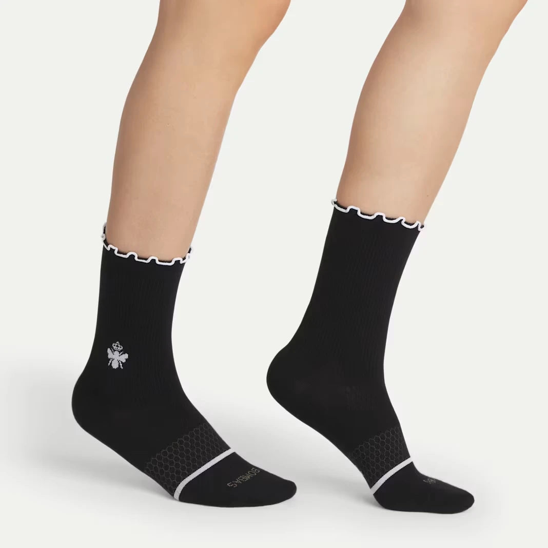Women’s Ruffle Sport Half Calf Socks - US 9894