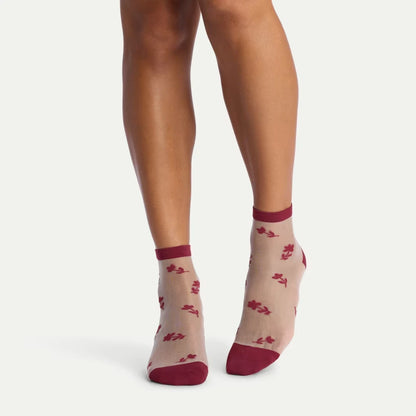 Women’s Sheer Quarter Sock 3-Pack - US 7302